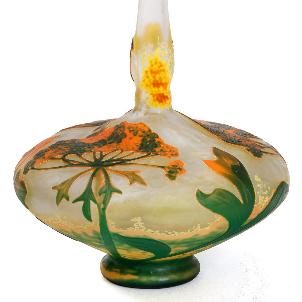 
                      
                        Macklowe Gallery Daum Nancy "Berce des Prés" Cameo Glass Vase
                      
                    