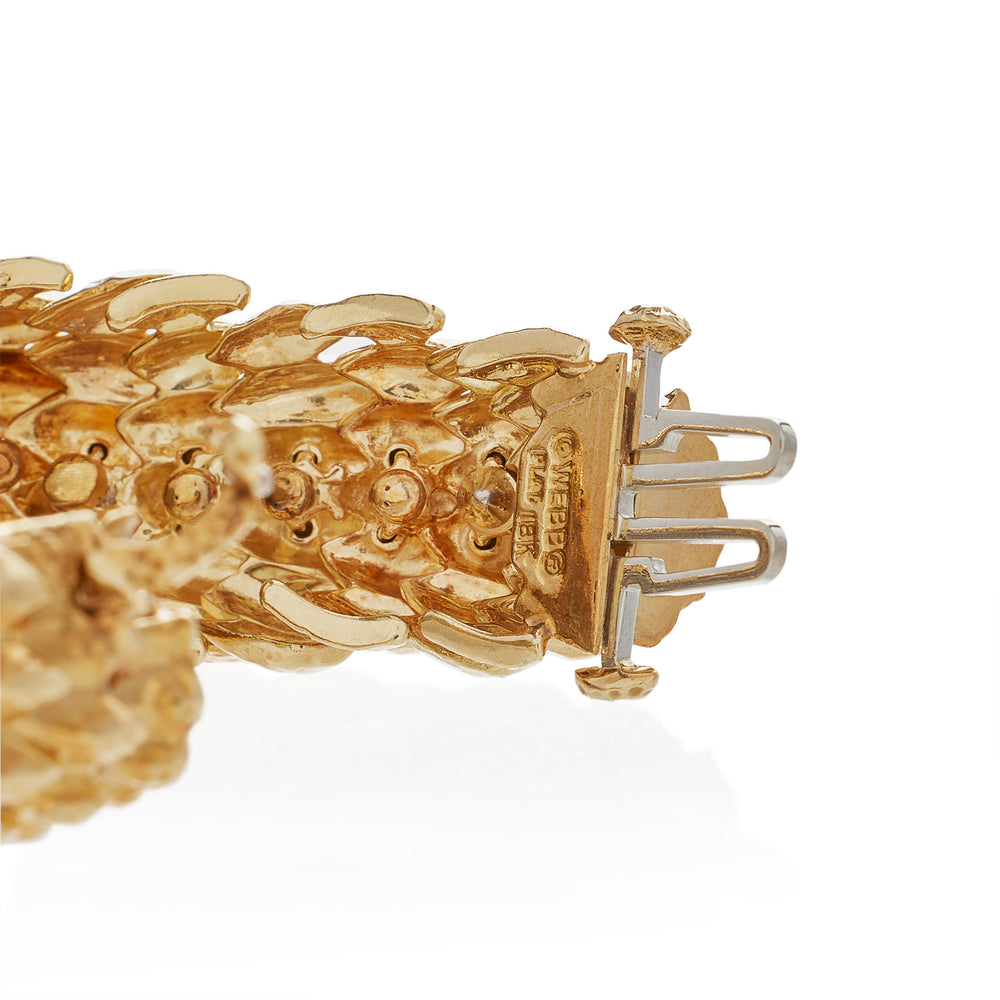 
                      
                        Macklowe Gallery David Webb New York Unique “Crosshatch” Diamond Bracelet 
                      
                    