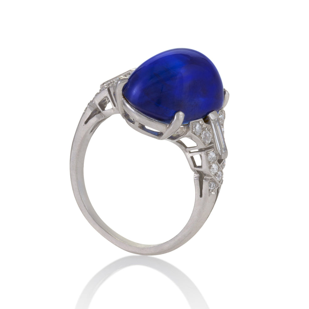 
                      
                        Macklowe Gallery Ceylon No-Heat Sapphire and Diamond Ring
                      
                    